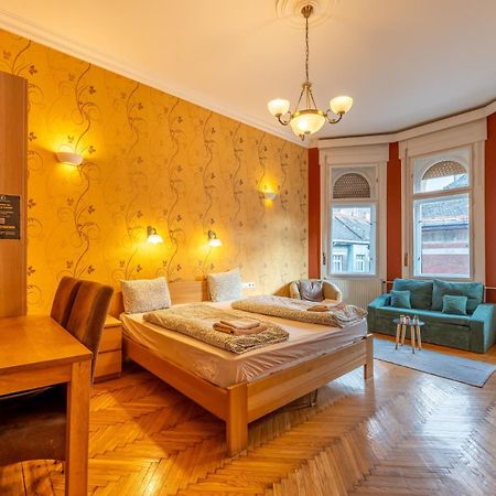 Suite Apartment Hidden Gem Next Synagogue - A Budapest Eksteriør billede