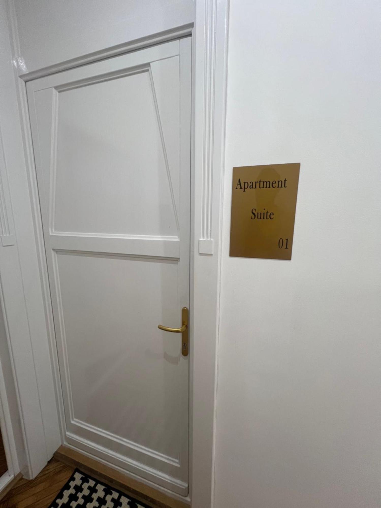 Suite Apartment Hidden Gem Next Synagogue - A Budapest Eksteriør billede
